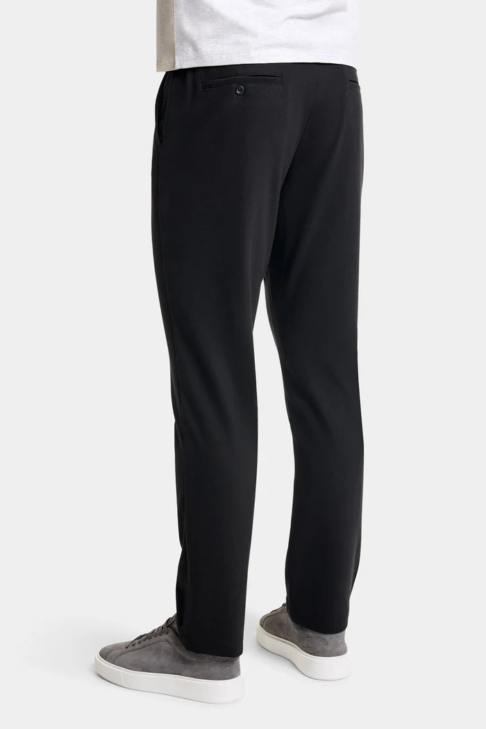 THE SEVERO SLIM CHINO